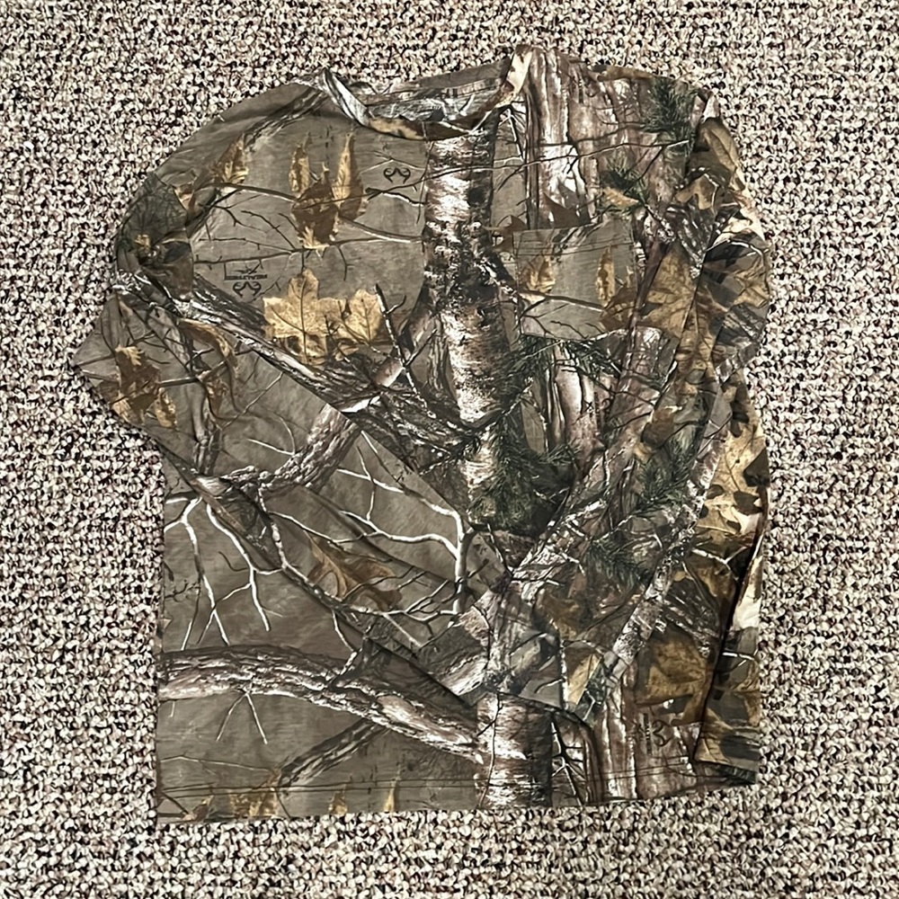 Real tree camo long sleeve shirt